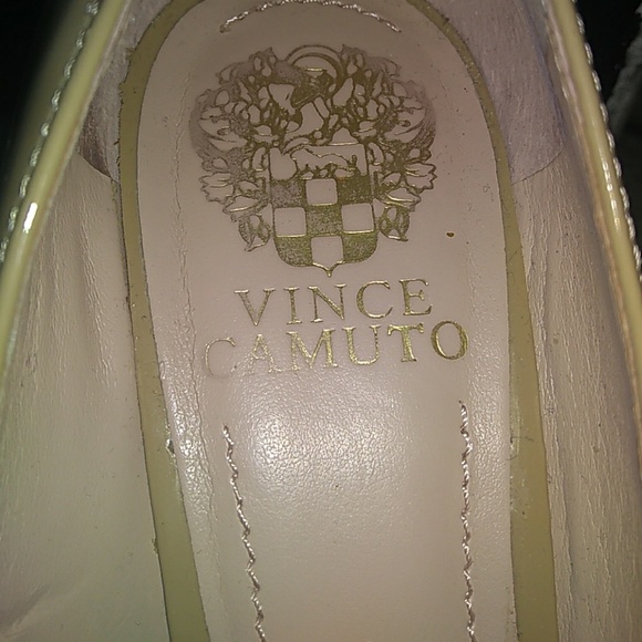 Open toe Vince Camuto tan Heels - Picture 5 of 8